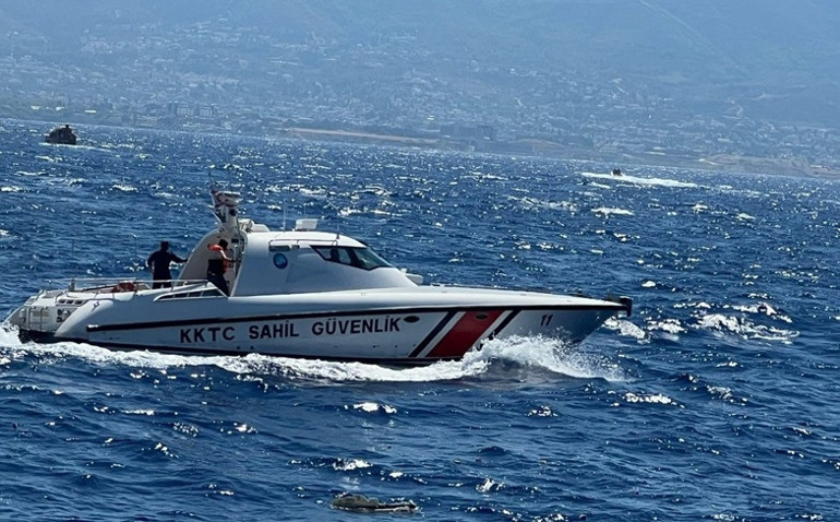 GİRNE BATAN YOLCU GEMİSİ SON DAKİKA || Girne'deki dehşet anlarını  anlattı... 'Camı kırıp insanları &ccedil;ıkardık'