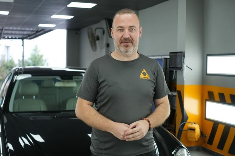 e-Devlete ceza bakmak için girdi, lüks otomobilinin gümrükten beyaz eşya olarak sokulduğunu öğrendi