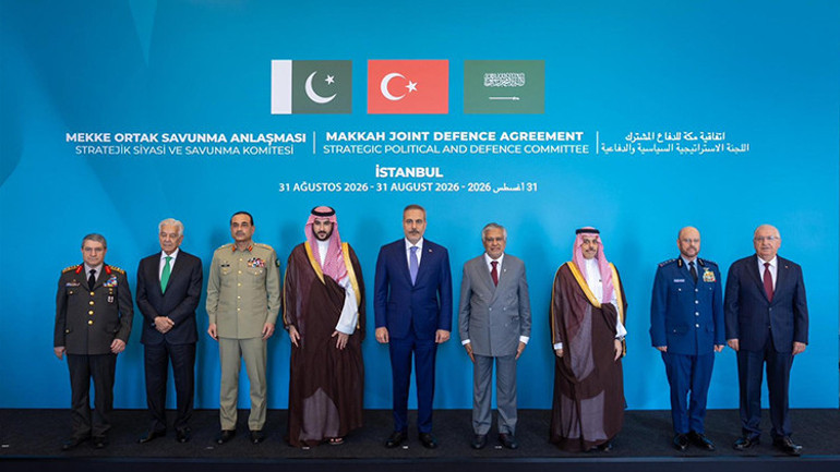 Yunanistan ve İsrailde panik yarattı... Haritalar baştan çiziliyor