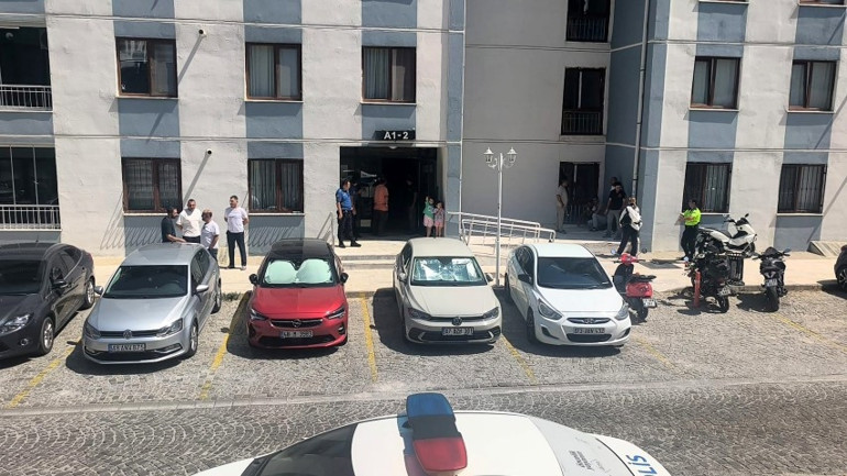 Genç kadın ile eski erkek arkadaşı ölü bulundu
