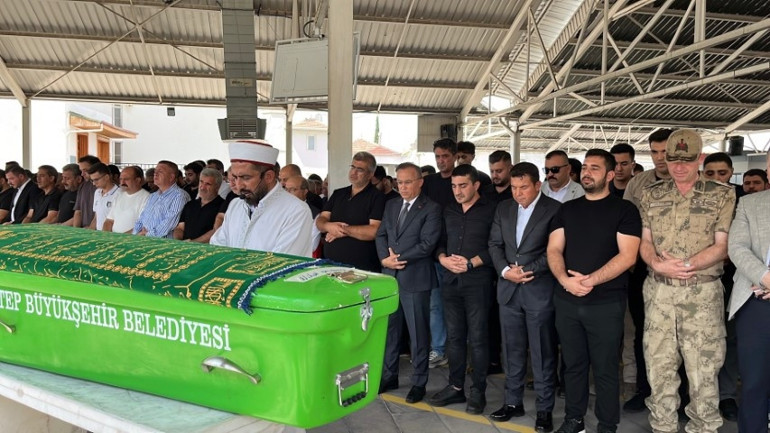 Girnedeki faciada kurtulan yolcunun anlattıkları dehşete düşürdü Mürettebat, tavsiyelere bu skandal yanıtı vermiş