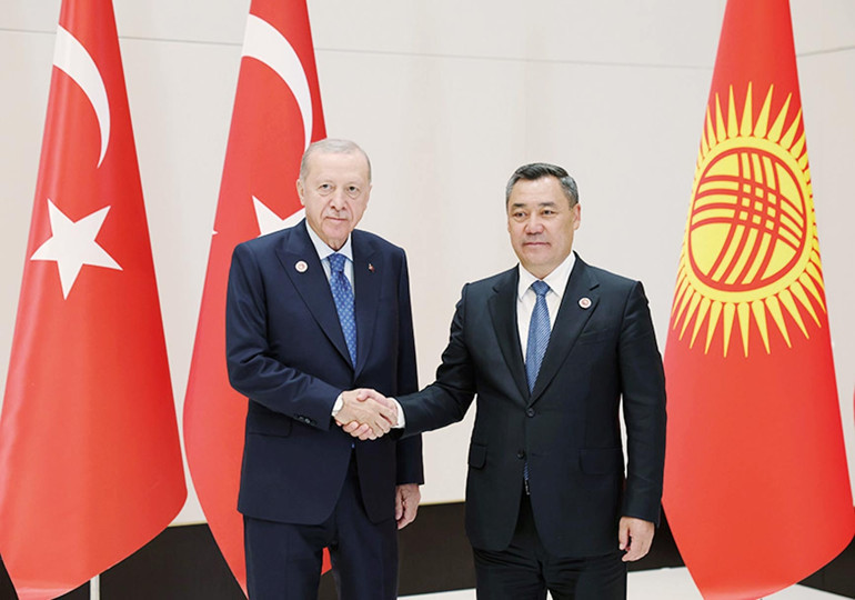 Tüm dünyada barış için çalışıyoruz