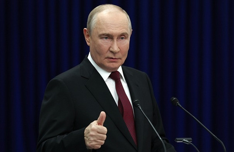 Putin İngiltereyi alaya aldı: Bu bir askeri sır