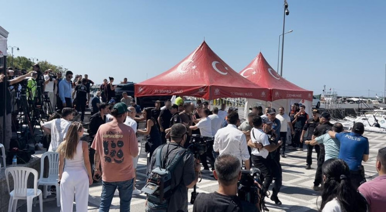  Basın mensuplarına saldırı kamerada