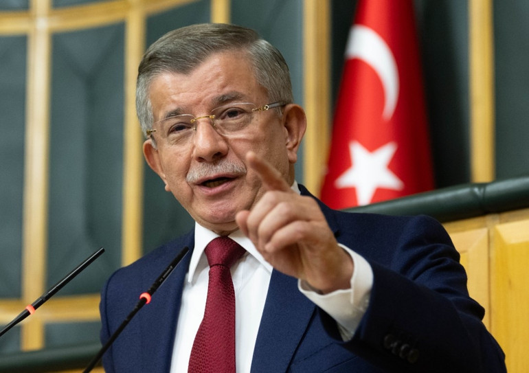 Ahmet Davutoğlu hakkında soruşturma başlatıldı