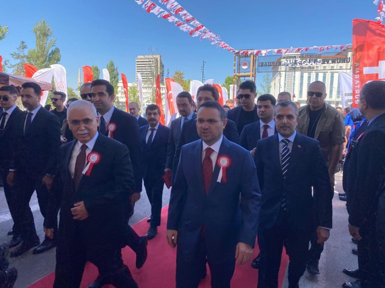 Yeni modeller üzerinde çalışıyoruz