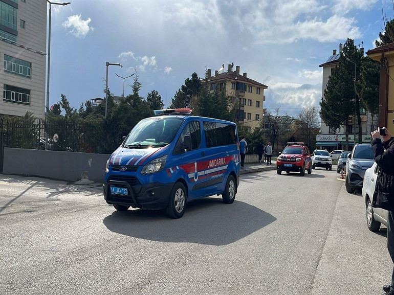 Bolu Belediyesindeki operasyonda 7 şüpheli adliyede