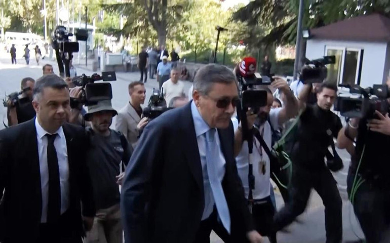 Eski ABB Başkanı Melih Gökçek ifade verdi: Adliye çıkışı ilk açıklama... Oğlu ve gelini de ifadeye çağrıldı