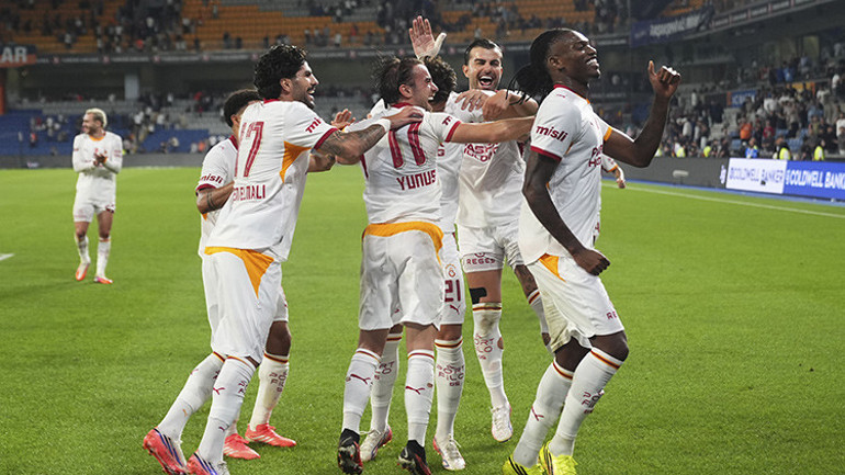 Galatasarayın Başakşehir galibiyeti sonrası herkes onu konuşuyor Dünya Kupasına gidebilirmiş Son 18 dakikanın kahramanı