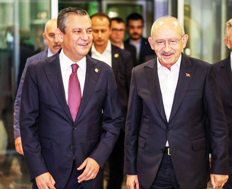 Biraz Berhan Şimşek biraz Melih Gökçek…