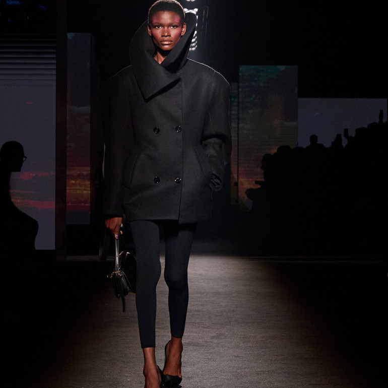 Balenciaga’dan Rönesans Esintisi