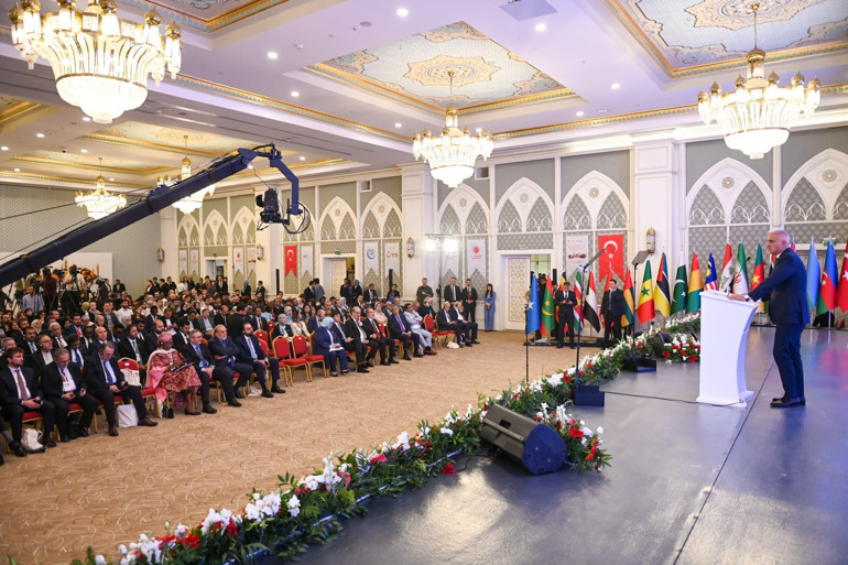 Bakan Ersoy’dan Gazze çağrısı: Müslüman diasporaların Filistin mücadelesini dünyaya anlatmada kritik rolü var