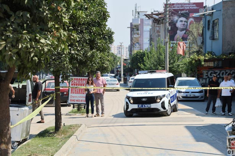 Adanada duruşma öncesi sokakta silahlı ve döner bıçaklı çatışma: 1 ölü, 7 yaralı