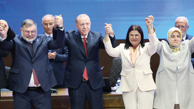 Yaklaşan seçimlerde aynı gayreti bekliyorum