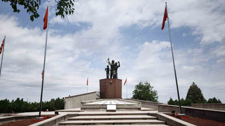 Cumhurbaşkanı Erdoğandan 13 Eylül Sakarya Zaferi mesajı: Dünya harp tarihine geçecek bir zafer