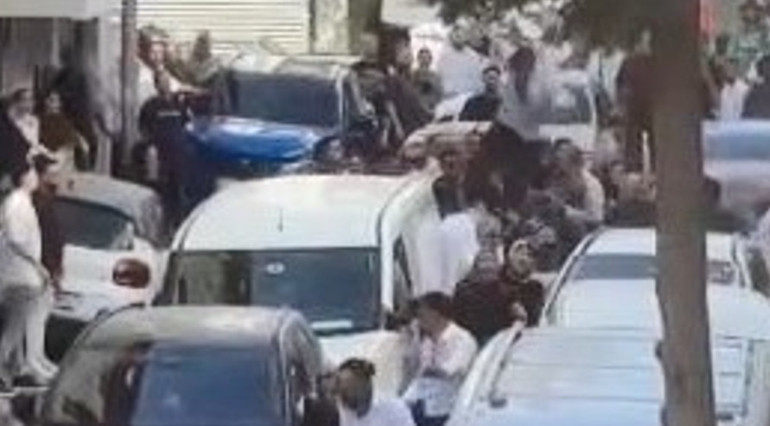 Sultangazi’de düğün öncesi gelin almada kavga: Polis biber gazıyla müdahale etti