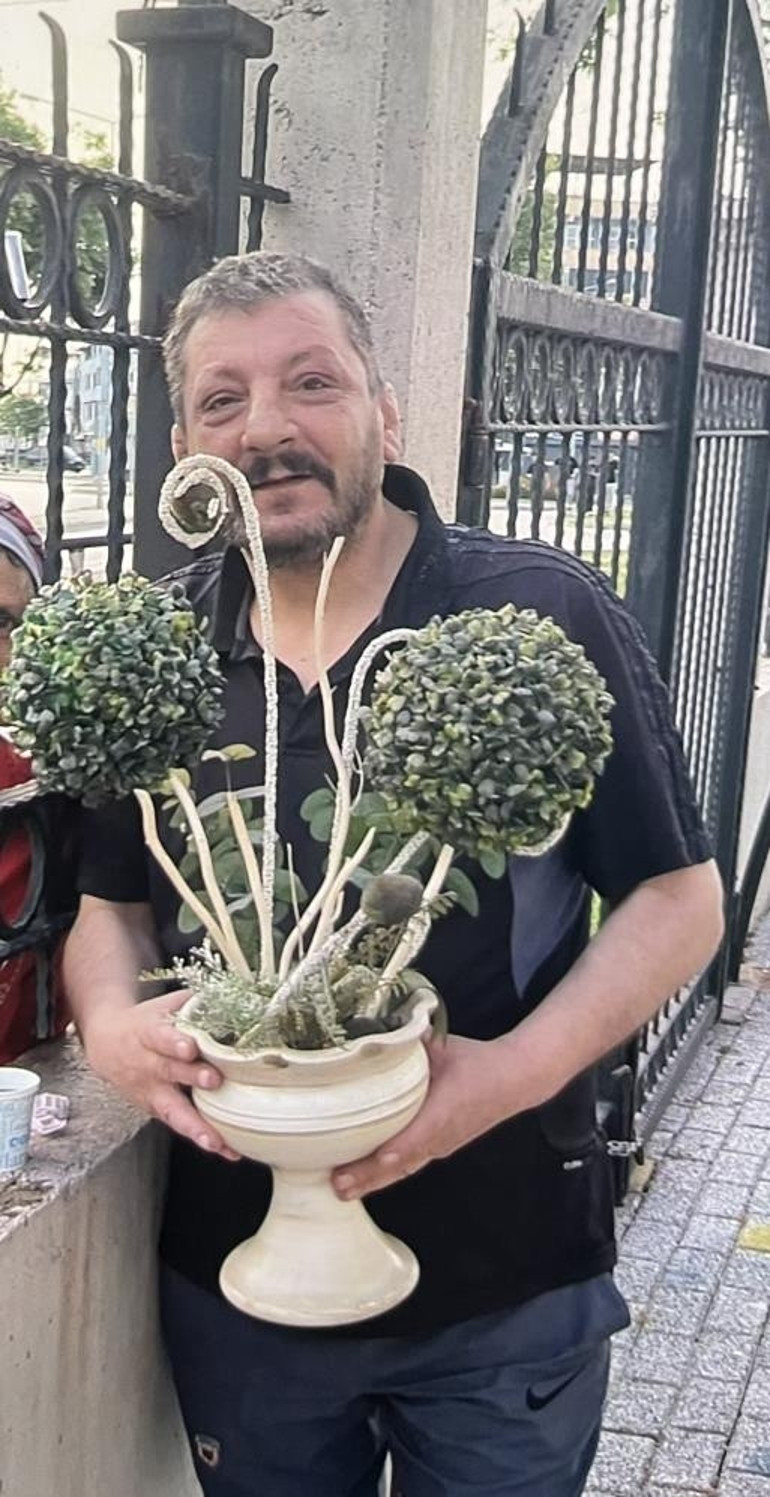 Güreş antrenörü spor kompleksinde ölü bulundu