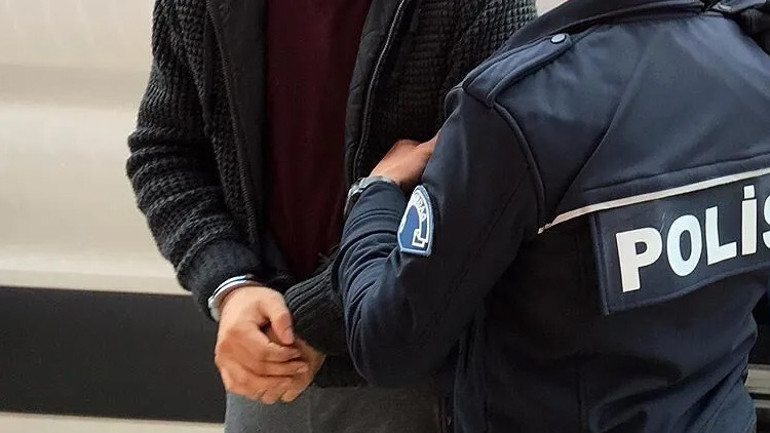 Sokak hakkı adı altında haraç toplayan çeteye şafak operasyonu: 18 gözaltı