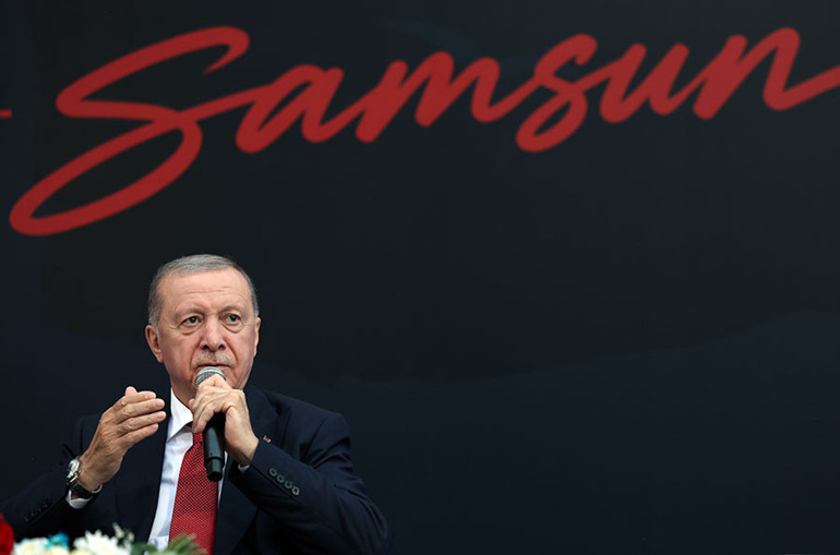  Gençleri siyasetin merkezine aldık