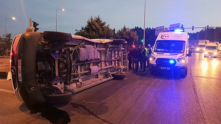 Burdurda minibüsler çarpıştı: 10 tarım işçisi yaralandı