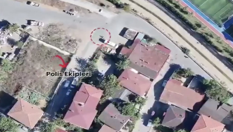 Filmleri aratmayan kaçış havadan bitti: Skuterle kaçan 54 suç kayıtlı firari dron takibiyle yakalandı