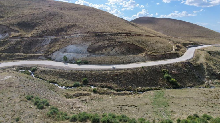 Erzurumda gizemli yol Araçlar çalışmadan kendiliğinden hareket ediyor: Saha çalışması yaparken fark ettik