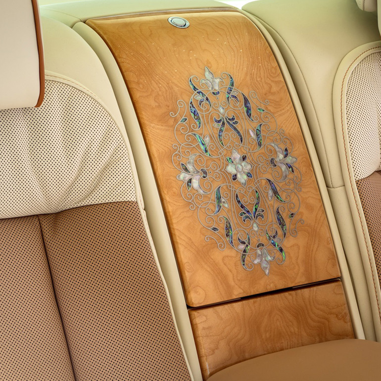 Rolls-Royce’tan Bir İlk: Otomotivde Abalone Yılı