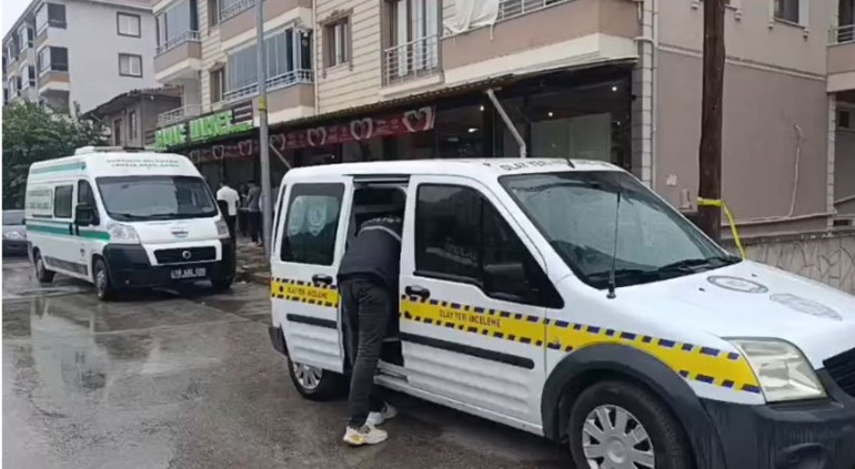 Yasemini çalıştığı markette öldürdü