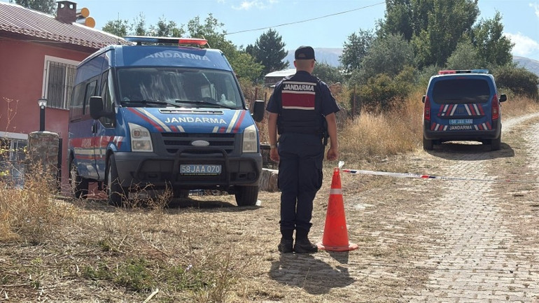 Büşra bebek olayında yeni gelişme: Kardeşlerinin çadırdan alıp götürdü dediği şüpheli Diyarbakırda gözaltına alındı