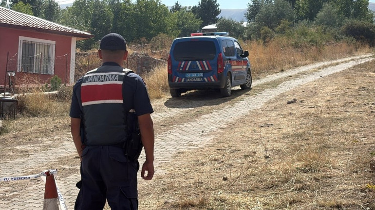 Büşra bebek olayında yeni gelişme: Kardeşlerinin çadırdan alıp götürdü dediği şüpheli Diyarbakırda gözaltına alındı