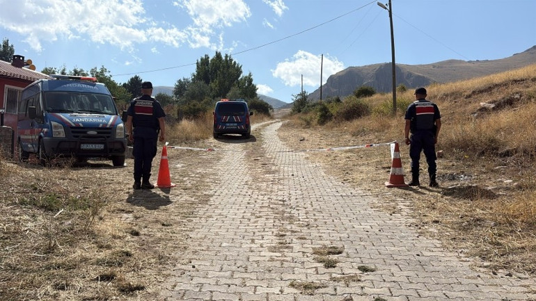 Büşra bebek olayında yeni gelişme: Kardeşlerinin çadırdan alıp götürdü dediği şüpheli Diyarbakırda gözaltına alındı