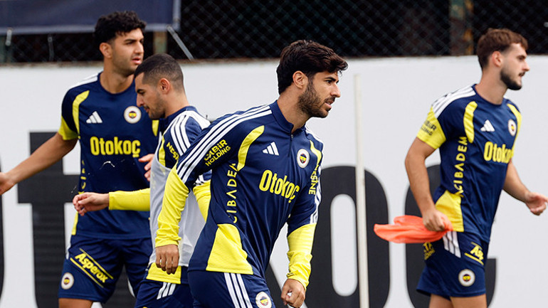 Fenerbahçede Marco Asensio, takımla çalışmalara başladı