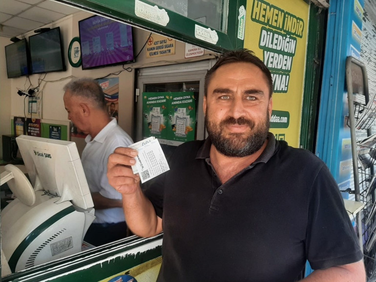 674 milyonluk ikramiye heyecanı: Bayilerde yoğunluk yaşanıyor