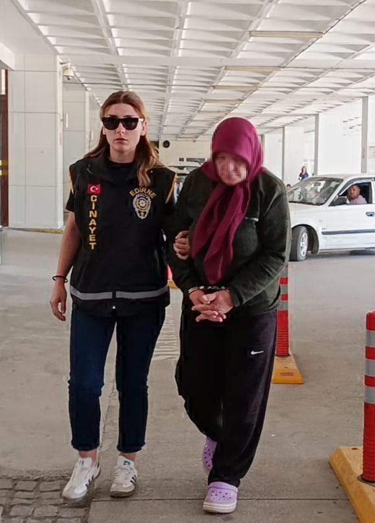 Telefonunu kapatınca polis peşine düştü: 66 yaşındaki kadın Yunanistan sınırında yakalandı