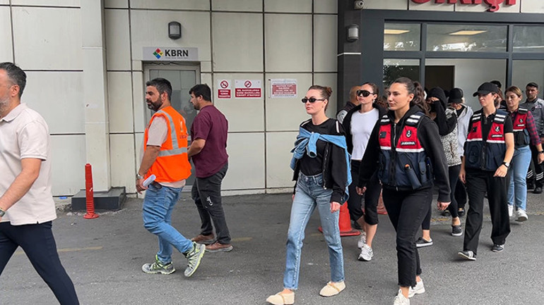 Ünlülere yönelik uyuşturucu operasyonu: Sayat Zurnacı ve Aytaç Kart tutuklandı 6 ismin gözaltı süresi uzatıldı