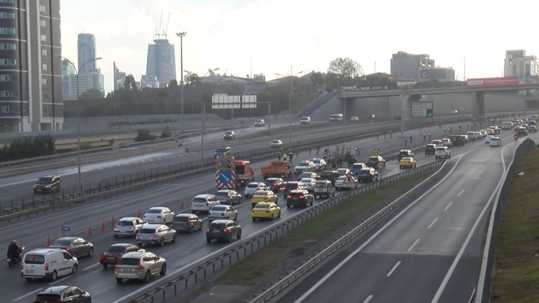  FSM Köprüsünde Ankara yönü trafiğe kapatıldı