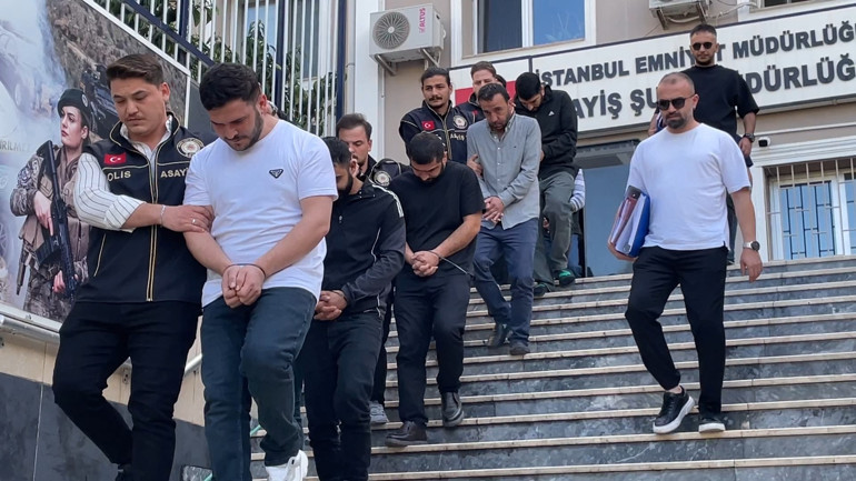 Ağır hasarlı araçları change yapıp satan şebeke çökertildi: 16 gözaltı