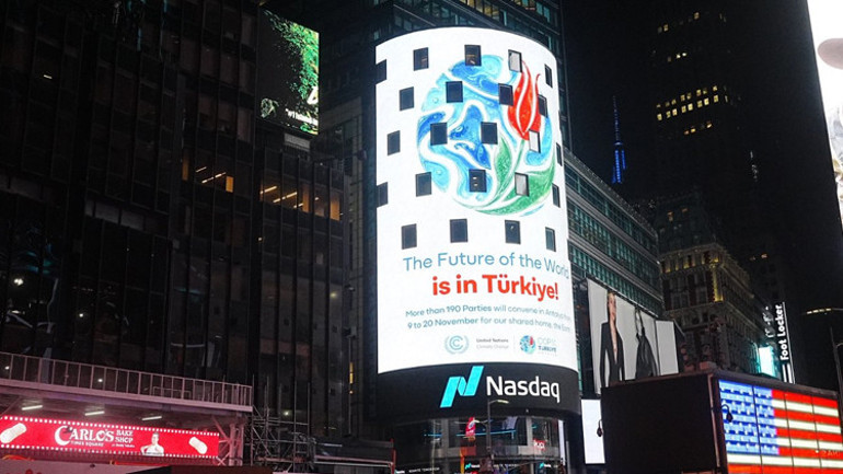 New Yorkun kalbinde Türkiye tanıtımı: Cumhurbaşkanı Erdoğanın mesajları Times Meydanında