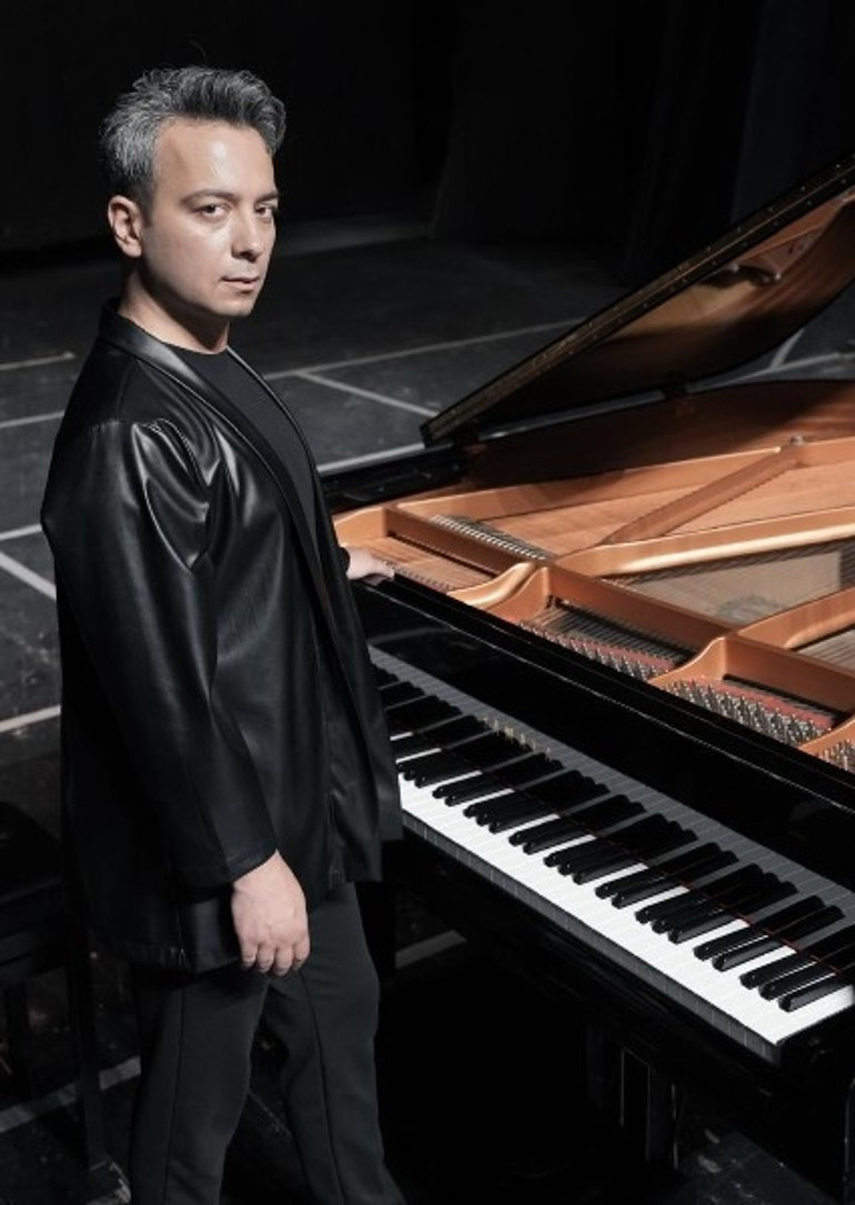 Dengin Ceyhan’dan kıtalararası müzik yolculuğu