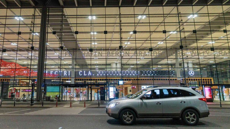 Berlinde İHA alarmı: Brandenburg Havalimanı kapatıldı