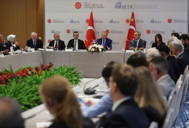 Cumhurbaşkanı Erdoğan, düşünce kuruluşları ile bir araya geldi