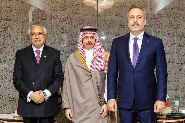 Suudilerden acil çağrı… Mekke İttifakı’nda ilk talep Riyad’dan