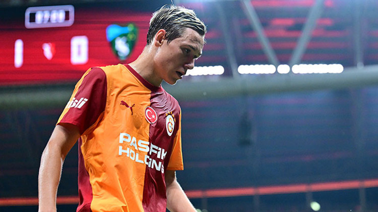 Galatasarayda hücum planı değişiyor Okan Buruktan sürpriz hamle