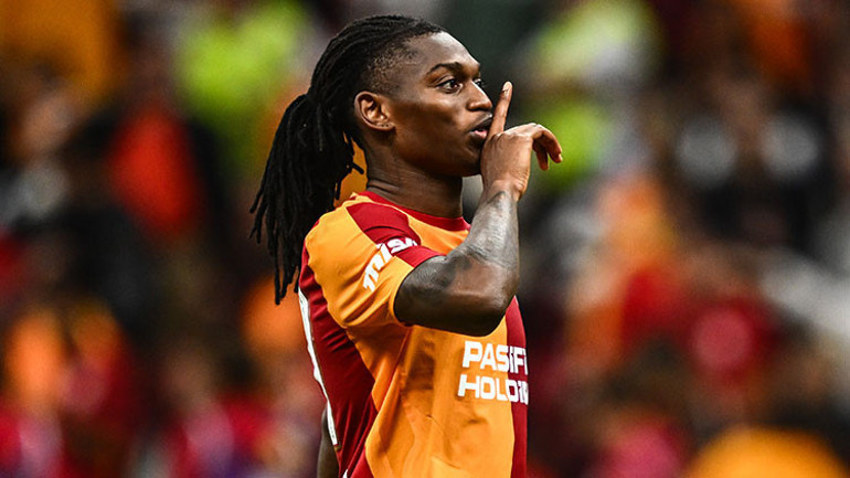 Galatasarayda hücum planı değişiyor Okan Buruktan sürpriz hamle