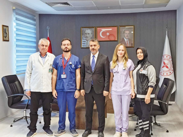 Doğdukları hastaneye doktor oldular