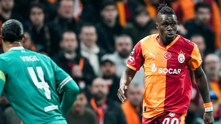 Galatasarayda Singonun dönüşü yine ertelendi İşte hedeflenen yeni tarih