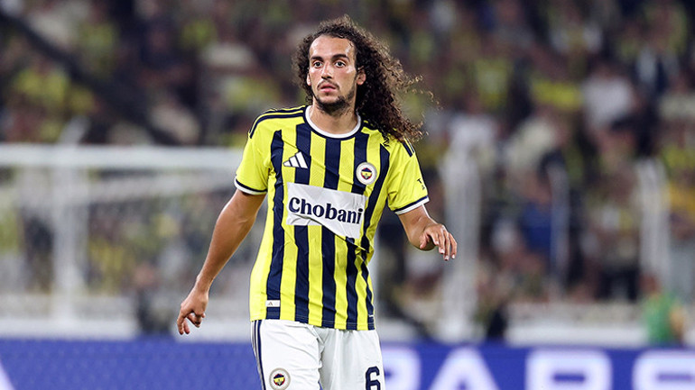 Fenerbahçede İsmail Kartala 3 yıldızdan müjde