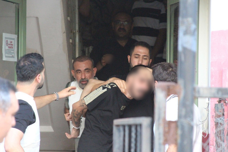 Adanadaki olayda çarpıcı detay: Olası felaketi polis koli bandıyla önlemiş