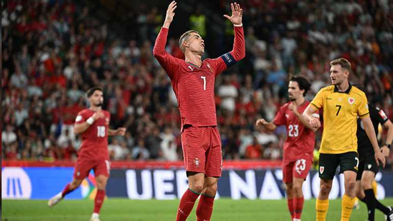 Ronaldo, Portekiz kampını terk etti Jesus ve Proença peşinden gitti
