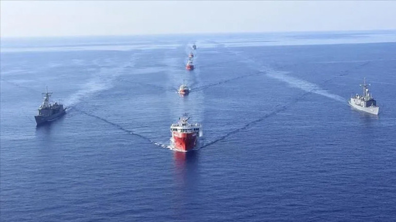 Türkiye Doğu Akdenizde yeni NAVTEX ilan etti Yunan basını: Oruç Reis geri döndü